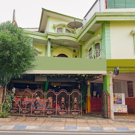 מאלאנג Oyo Life 3103 Opo Homestay & Kost מראה חיצוני תמונה
