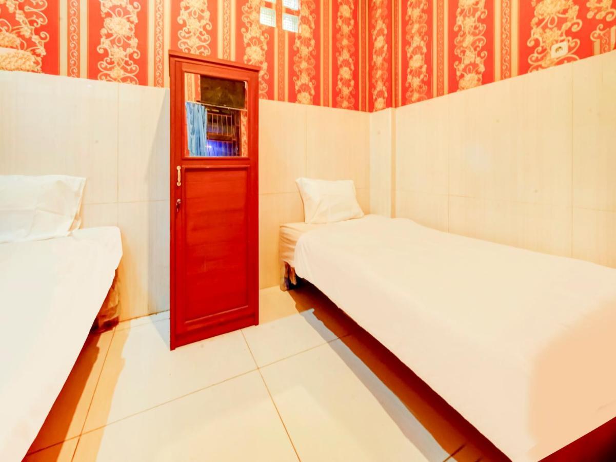 מאלאנג Oyo Life 3103 Opo Homestay & Kost מראה חיצוני תמונה